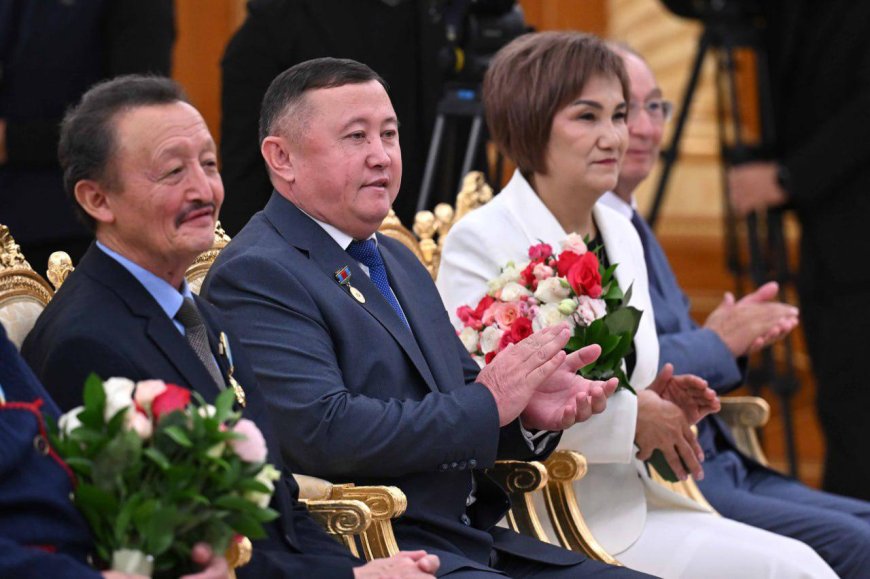 Жамбылдық ұстаз мемлекеттік марапатқа ие болды